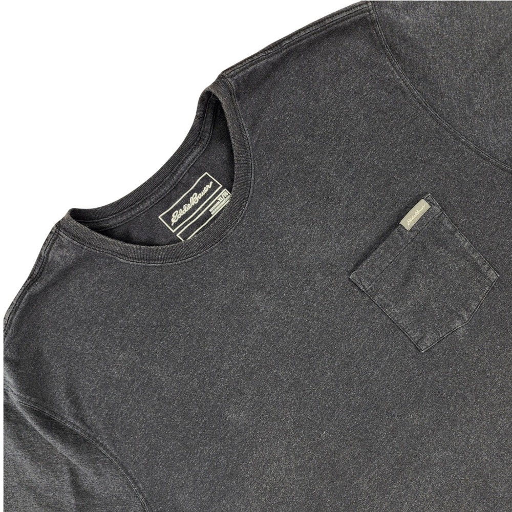 Eddie Bauer T-Shirt Mens XL Gray Pocket Short Sleeve Cotton Blend